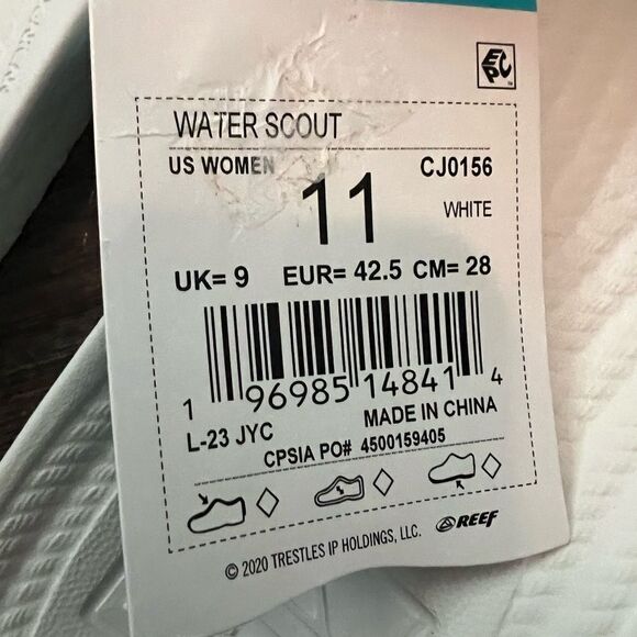 Reef Water Scout Sandals- Size 11 - Picture 3 of 6